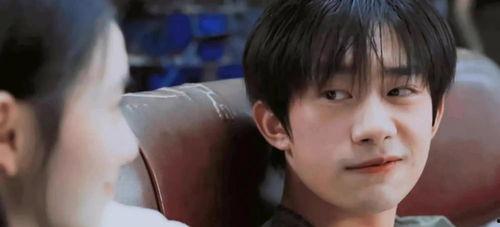 狗仔爆料最新的瓜劉端端,狗仔追蹤揭秘娛樂圈幕后風云